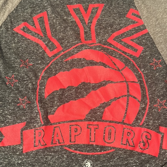 Toronto Raptors Jersey - Picture 3 of 3